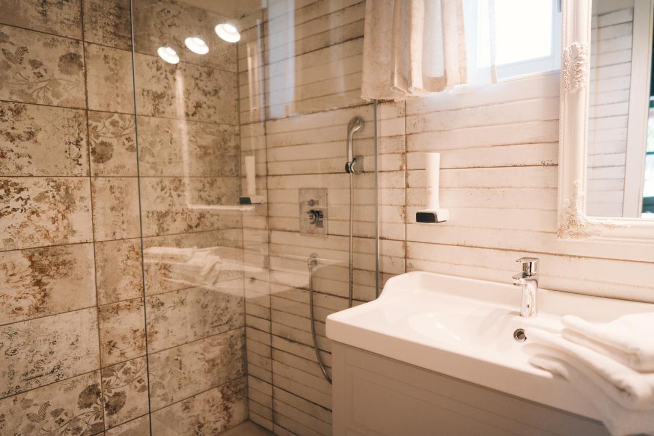 Pajta Apartman Es Vendeghaz Tata Exteriér fotografie